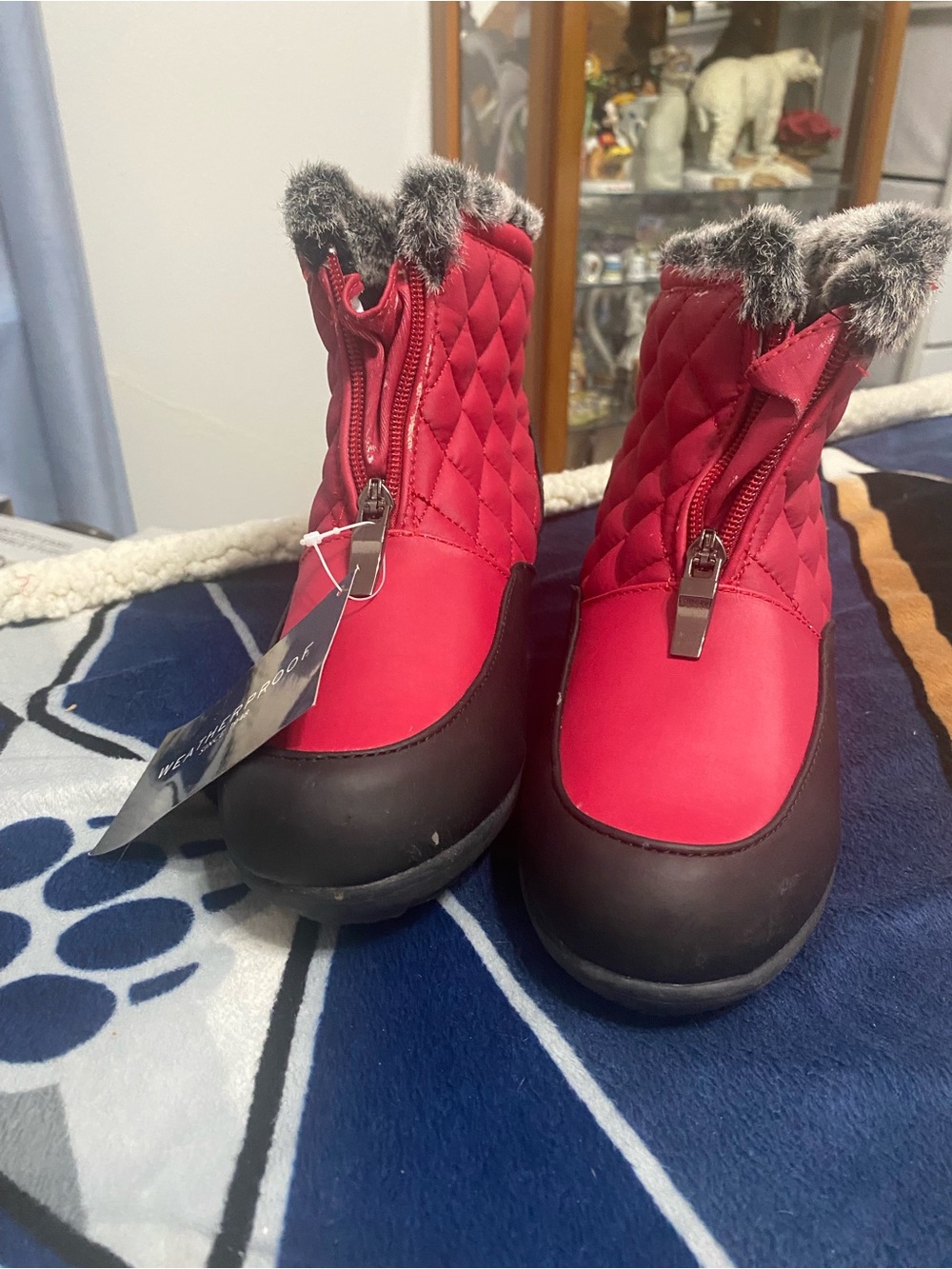 Weatherproof Red and Black Women’s Quilted Winter Zip Boots with Faux Fur Trim
